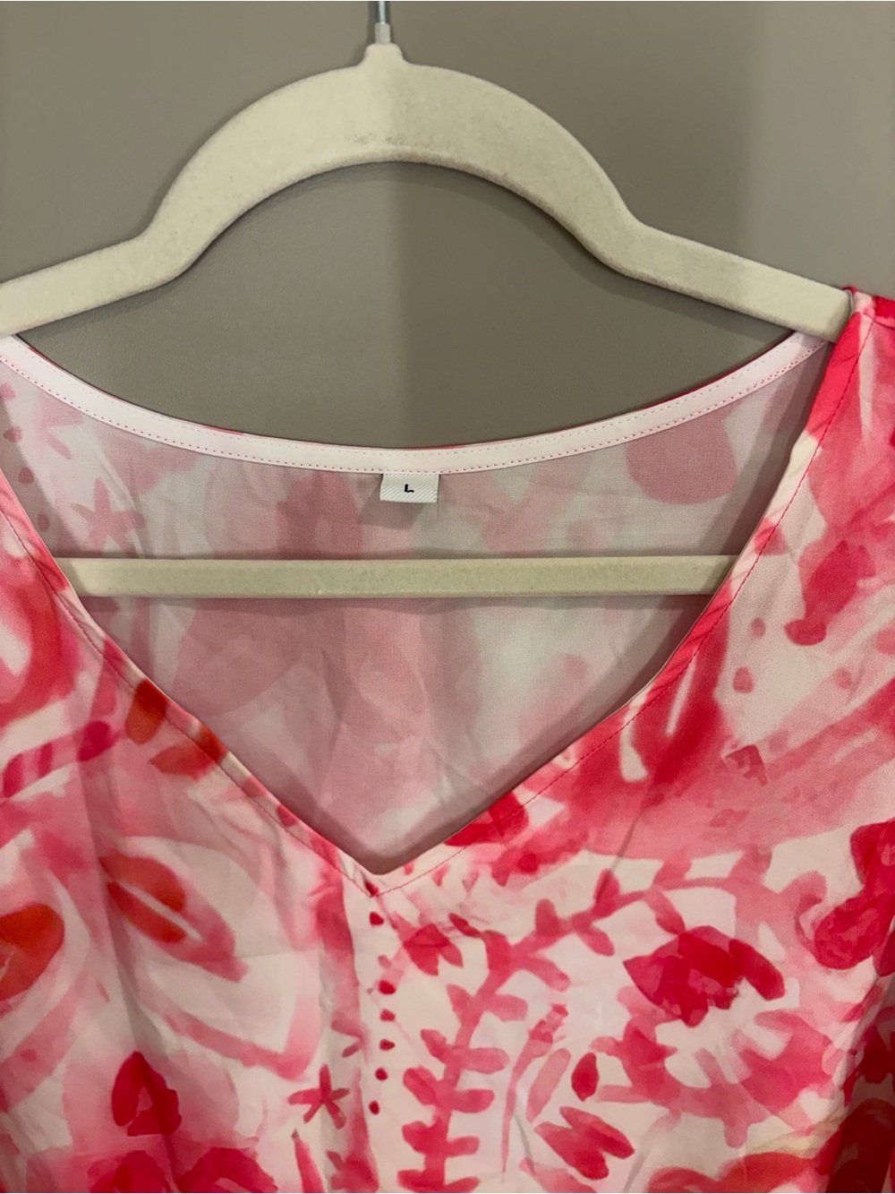 Women's Pink Printed V-Neck Shift Dress - Picture 3 of 7